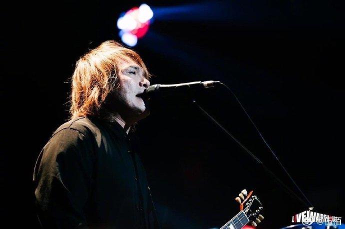 圖為伍佰演唱會(huì)現(xiàn)場。來源：伍佰微博